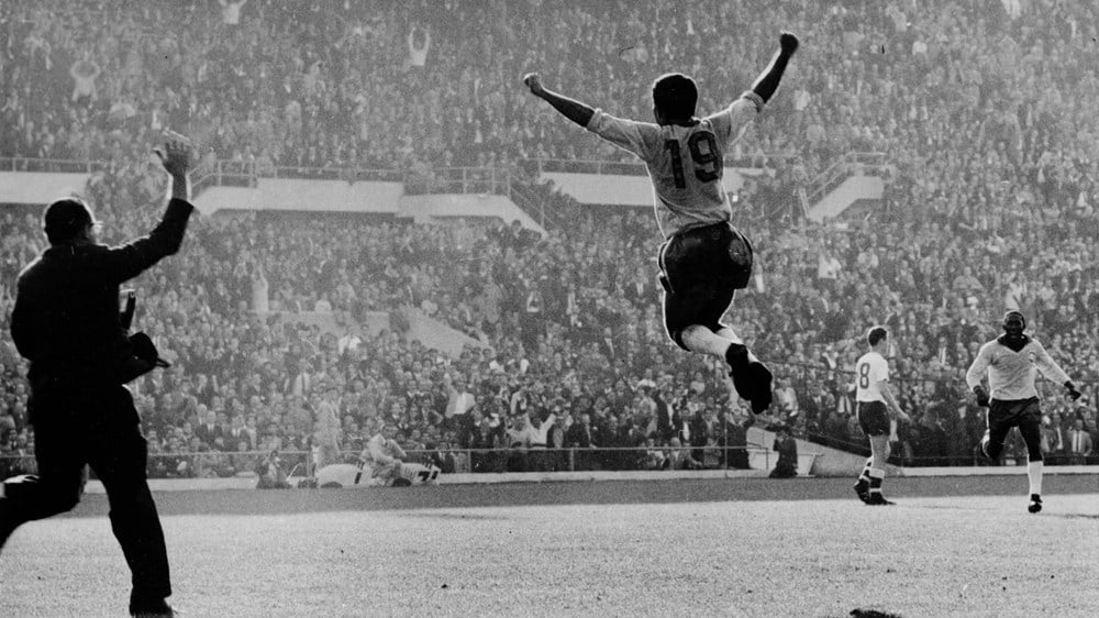 World Cup 1962 History: No Pele, but Garrincha - Photo 9