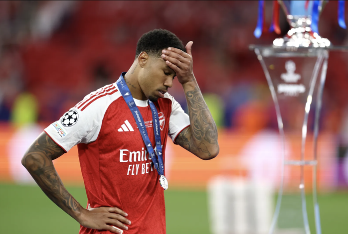 Lý do trung vệ Gabriel đá quả luân lưu quyết định của Arsenal - Ảnh 4.