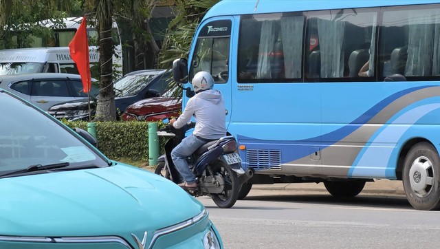 Chấn chỉnh nạn bám đuôi du khách tại Phong Nha - Kẻ Bàng năm 2026 - Ảnh 1.