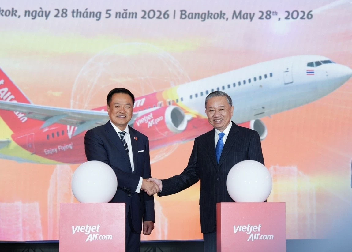 Menyambut kunjungan Sekretaris Jenderal dan Presiden To Lam, Vietjet mengumumkan tonggak strategis di Thailand. Chào mừng chuyến thăm của Tổng Bí thư, Chủ tịch nước Tô Lâm, Vietjet công bố các dấu mốc chiến lược tại Thái Lan