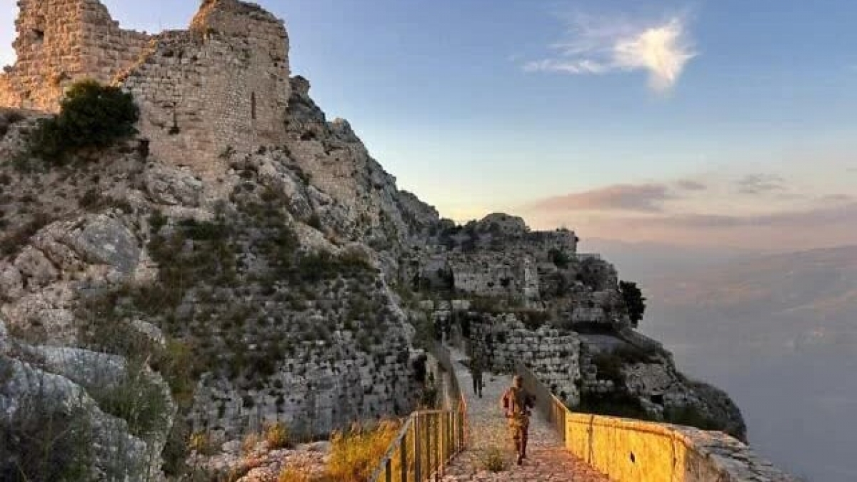 Israël herovert strategisch fort in Zuid-Libanon na bijna een halve eeuw.