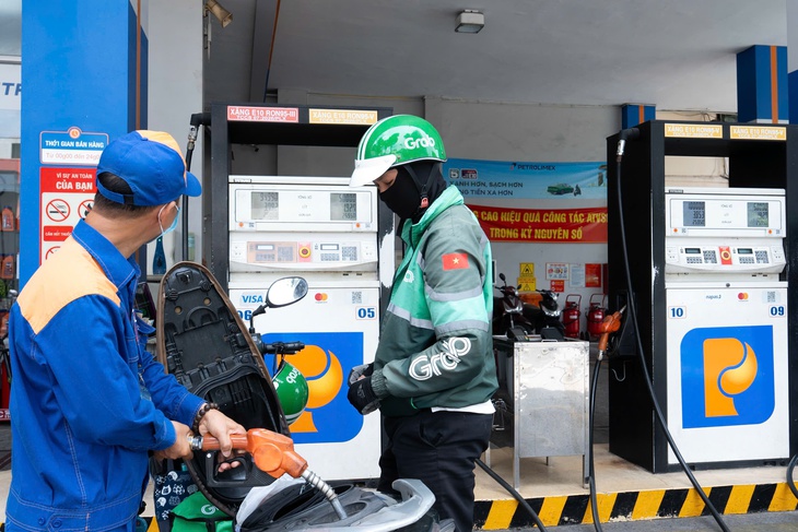 Trước ngày xăng E10 'phủ sóng': Khách lựa chọn xăng sinh học tăng dần - Ảnh 3.