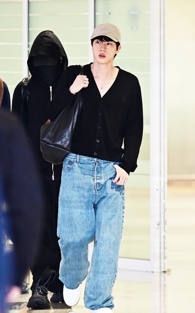 BTS trở về Hàn Quốc sau chuyến lưu diễn Bắc Mỹ - Ảnh 23.