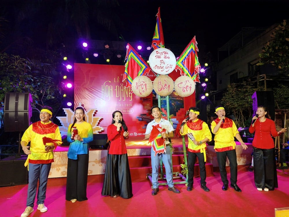 Ribuan lampion menerangi malam di hutan kelapa Tịnh Khê - foto 13