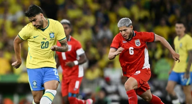 Các cầu thủ Brazil duy trì sức ép nghẹt thở lên phần sân Panama