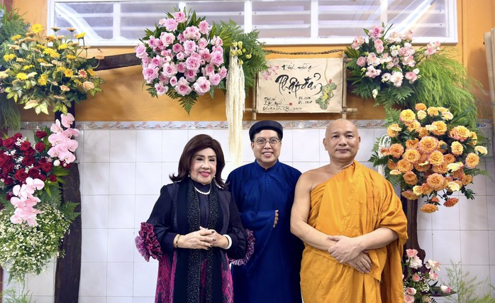 NSƯT nhạc sĩ Võ Thanh Liêm, Minh Ngọc, Ánh Ngọc - 21 năm thắp sáng mùa Phật đản bằng tiếng hát - Ảnh 3.