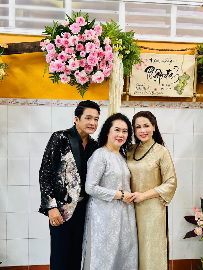 NSƯT nhạc sĩ Võ Thanh Liêm, Minh Ngọc, Ánh Ngọc - 21 năm thắp sáng mùa Phật đản bằng tiếng hát - Ảnh 6.