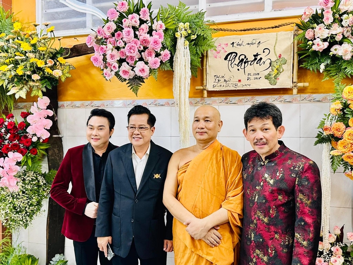 NSƯT nhạc sĩ Võ Thanh Liêm, Minh Ngọc, Ánh Ngọc - 21 năm thắp sáng mùa Phật đản bằng tiếng hát - Ảnh 7.