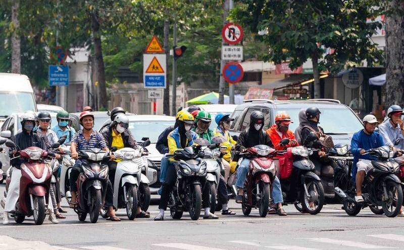 nang,nong,gay,gat,dien,rong,tu,ngay,mai,1780215619980324411451,08335601.jpg