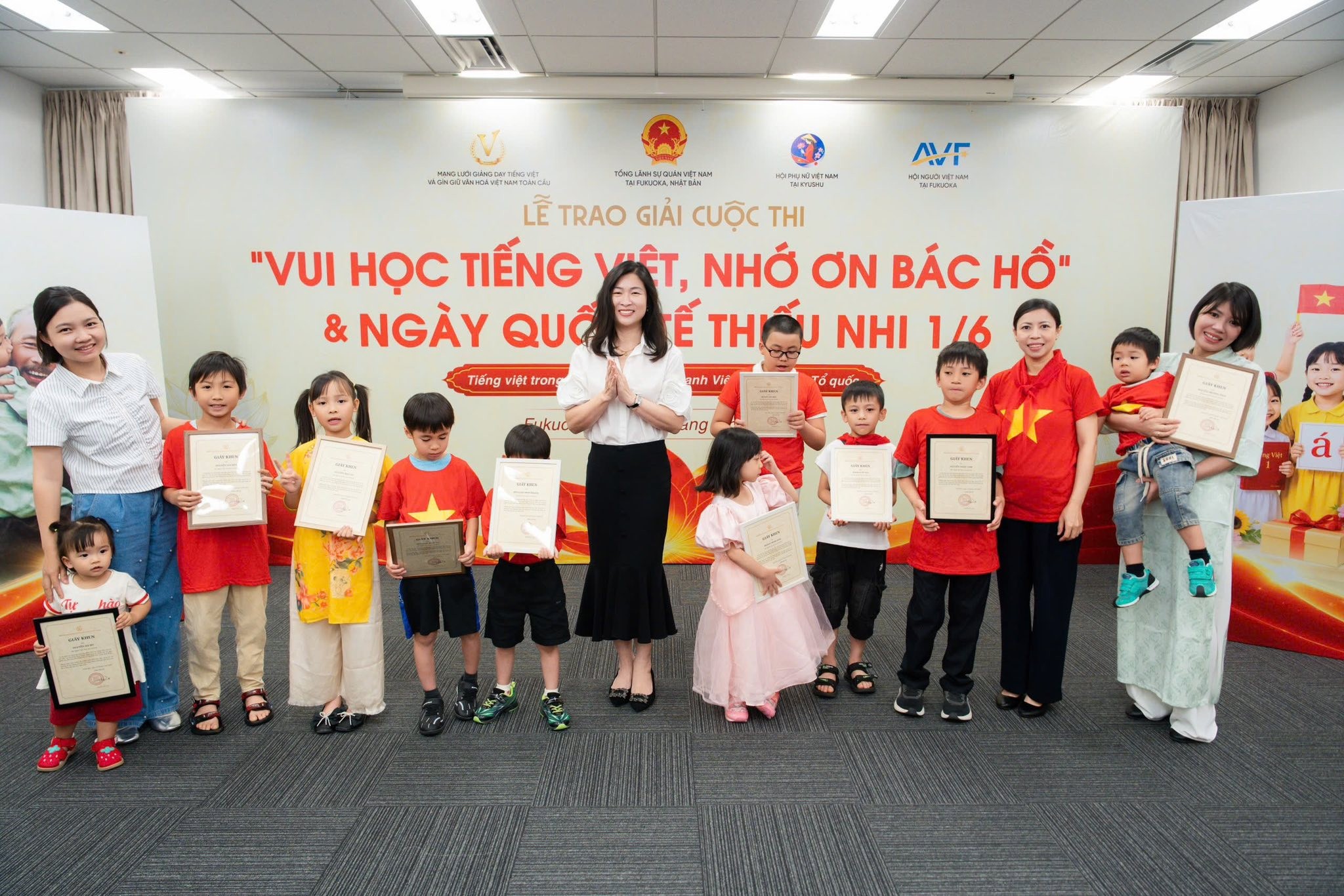 Trẻ em Nhật Bản vui học tiếng Việt, nhớ ơn Bác Hồ