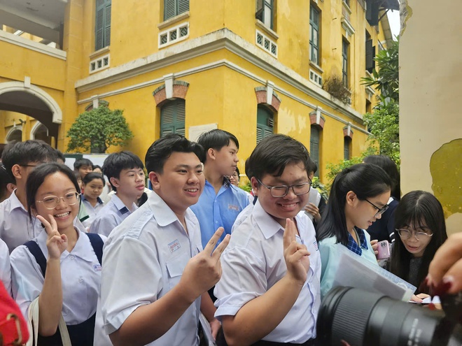 Đề thi Ngữ văn lớp 10 TP. Hồ Chí Minh: Đặt ra vấn đề quen thuộc, có thí sinh tự tin được 8 điểm- Ảnh 2.