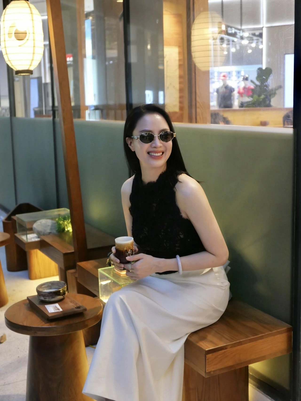 Oyuncu Hong Diem'in güzelliği Nhan sắc diễn viên Hồng Diễm