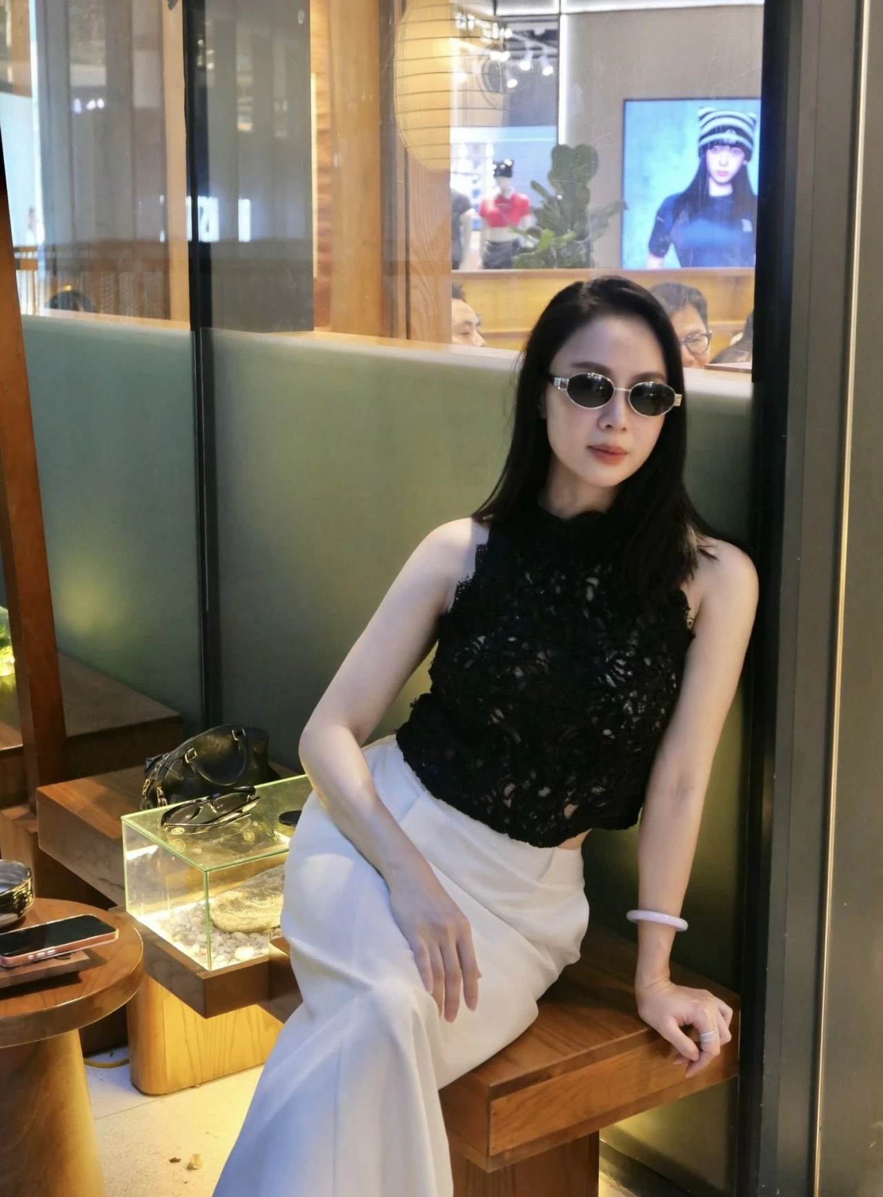 Oyuncu Hong Diem'in güzelliği Nhan sắc diễn viên Hồng Diễm