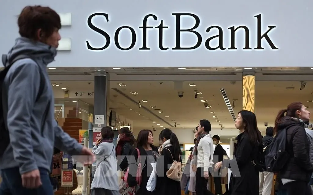 SoftBank là doanh nghiệp giá trị nhất Nhật Bản - Ảnh: AFP