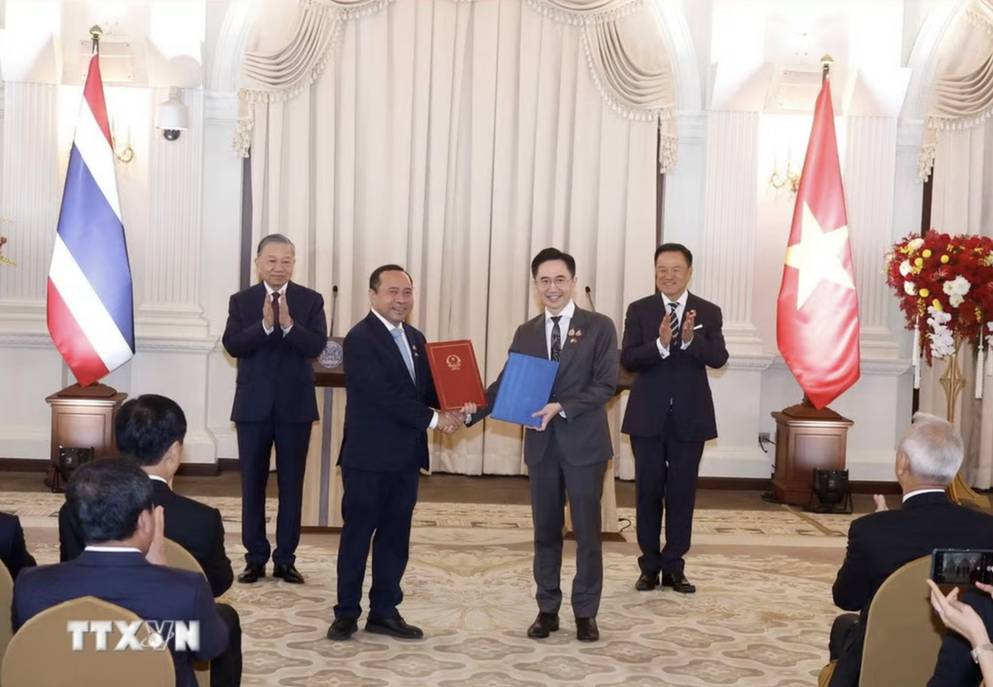 Secrétaire général et président To Lam - Photo 6.