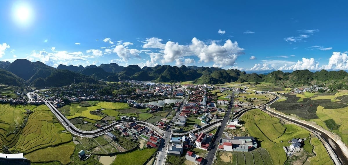 Trên cao nguyên Sìn Hồ. Ảnh: Thoa Đồng.