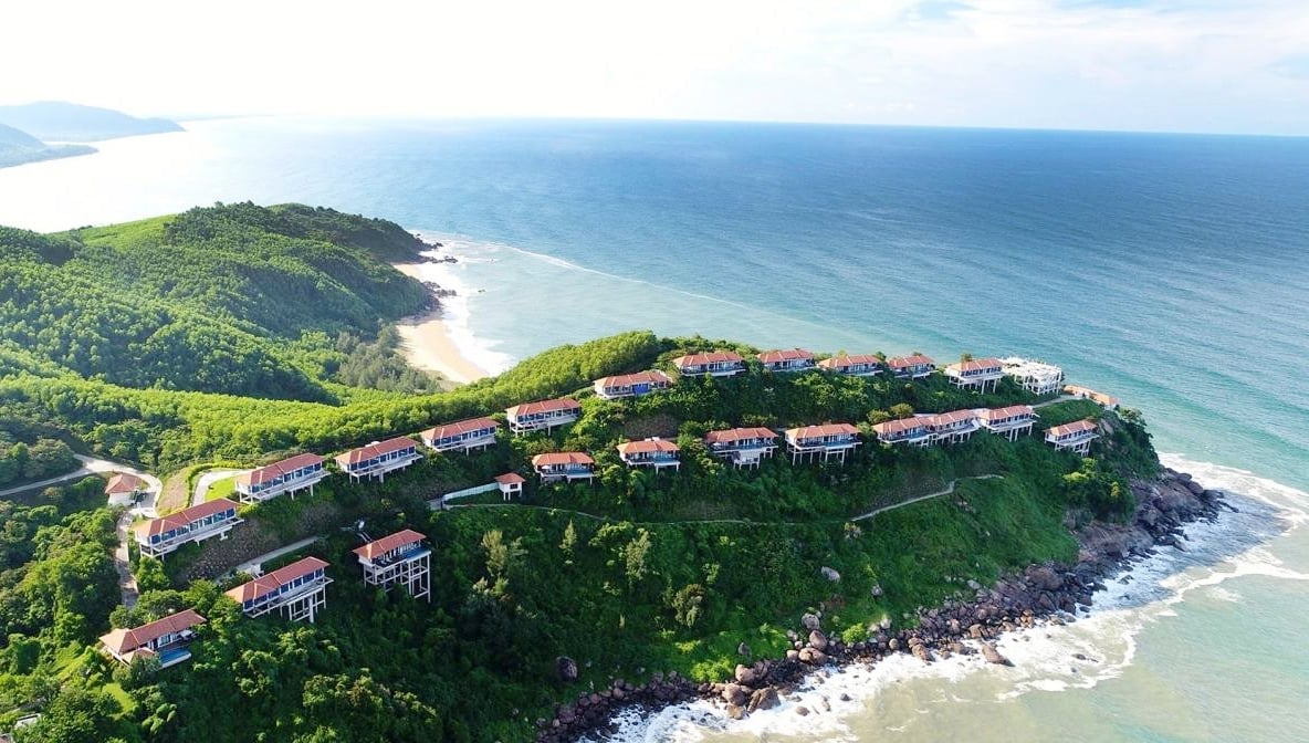Huế định hướng là đô thị di sản gắn kết hài hòa giữa sông, đầm phá và biển, từng bước hiện thực hóa mục tiêu trở thành trung tâm kinh tế biển mạnh của khu vực miền Trung và cả nước. Ảnh: Văn Dinh.