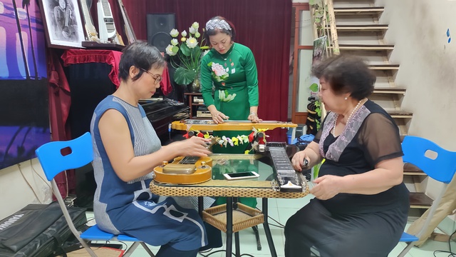 Tiếng cầm ca xuyên qua sinh tử và cái ‘lãi’ ở tuổi 85 - Ảnh 3.