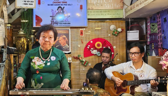 Tiếng cầm ca xuyên qua sinh tử và cái ‘lãi’ ở tuổi 85 - Ảnh 4.