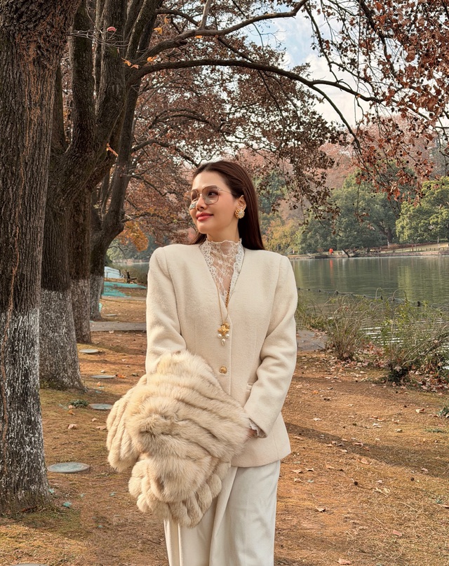 'Gọt dáng' sau sinh đẹp như 'dâu hào môn' Phanh Lee - Ảnh 5.
