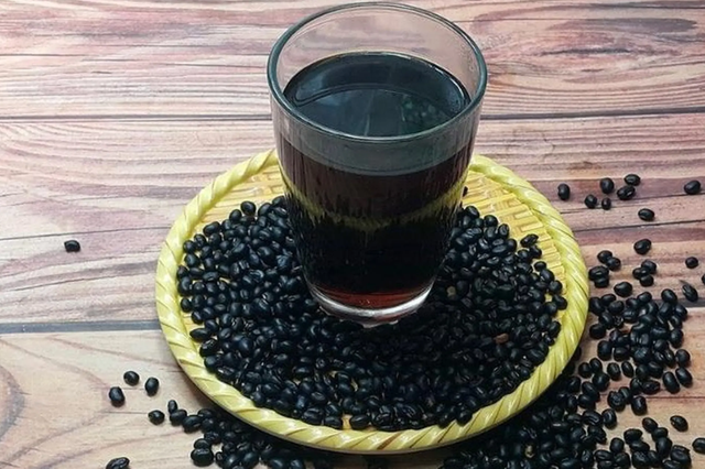 2 thời điểm tốt nhất để uống nước đậu đen - Ảnh 3.