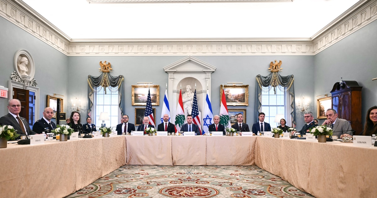 Israël en Libanon bereiken een voorwaardelijk staakt-het-vuren-akkoord.