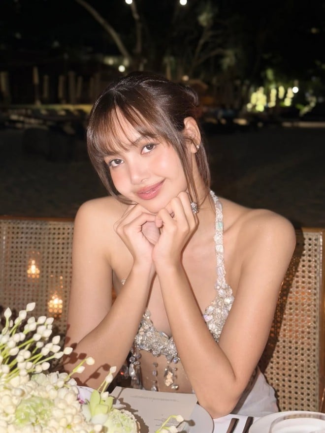 Lisa Blackpink đón tuổi 29 và sự nghiệp âm nhạc đầy ấn tượng - Ảnh 3.