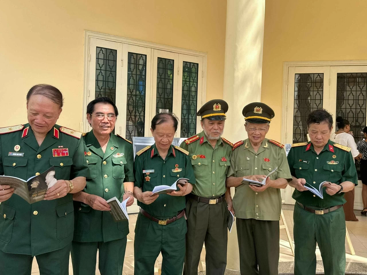 Kỷ niệm 95 năm ngày sinh Đại tướng Raúl Castro Ruz