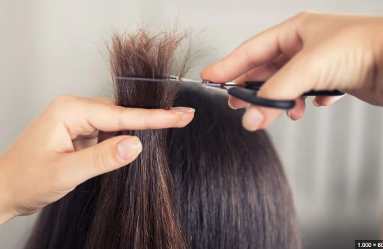 Chặn đứng tình trạng tóc chẻ ngọn bằng những mẹo cực đơn giản này - Ảnh 2.