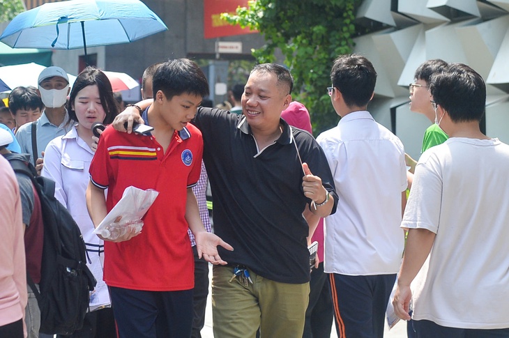 mùa thi - Ảnh 3.