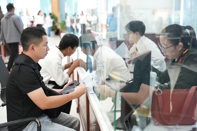 Hue City: Many procedures shortened by 30-50% after the implementation of  the two-tiered government system.