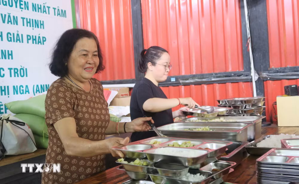 Nhà ăn hạnh phúc - Góc nhỏ yêu thương giữa lòng TPHCM- Ảnh 2.