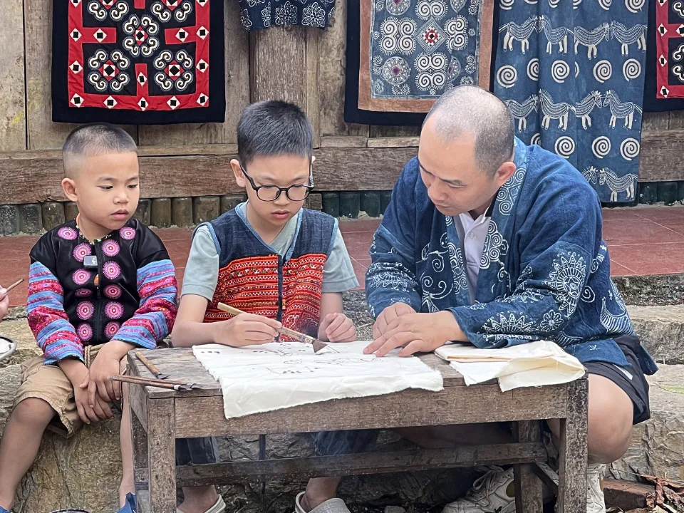 Cha con vạn dặm: Rời vùng an toàn để hiểu con hơn- Ảnh 3.