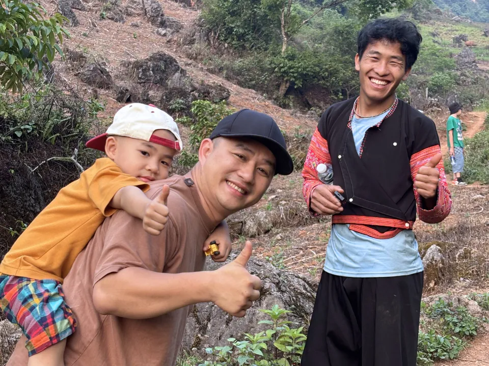 Cha con vạn dặm: Rời vùng an toàn để hiểu con hơn- Ảnh 4.