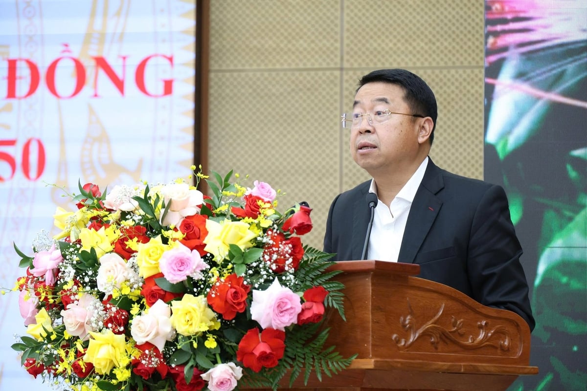 Ông Tôn Thiện San, Giám đốc Sở Tài chính tỉnh Lâm Đồng trình bày nội dung điều chỉnh quy hoạch. Ảnh: Nhật Tiến.