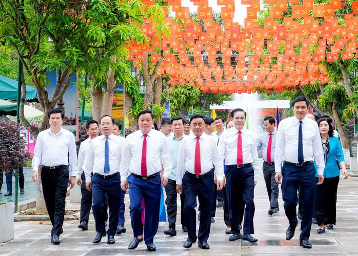 Đặc sắc Lễ hội Làng Sen - Ảnh 3.