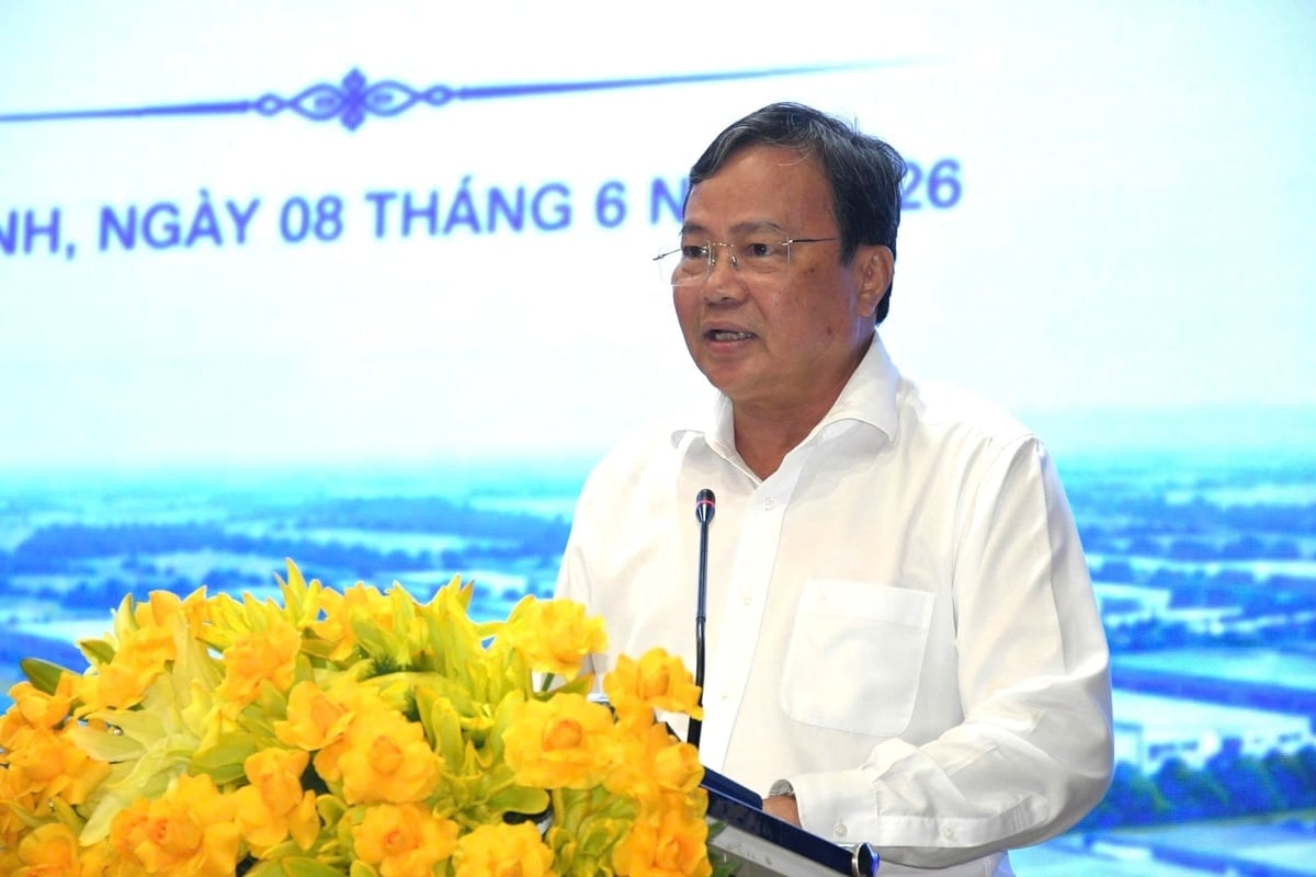 Ông Lê Văn Hẳn, Chủ tịch UBND tỉnh Tây Ninh, phát biểu chỉ đạo tại hội nghị. Ảnh: T.T.