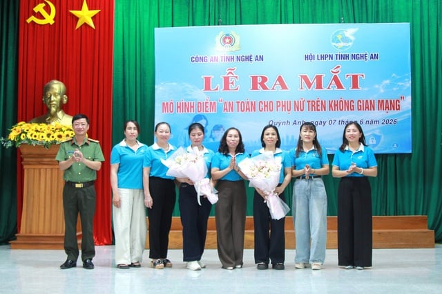 Ra mắt mô hình giúp phụ nữ nhận diện và phòng tránh lừa đảo trực tuyến  - Ảnh 1.