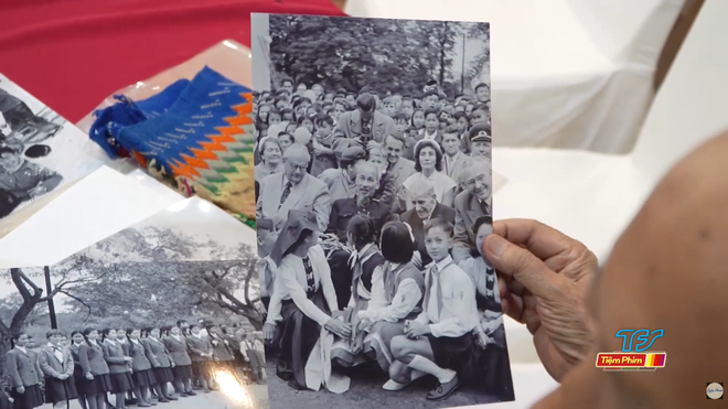 Phần 3 "Hồ Chí Minh - Con đường phía trước": Berlin 1957 - Ảnh 4.