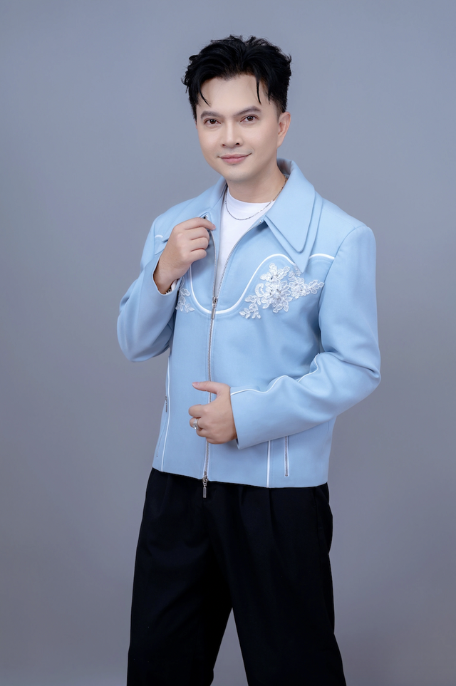 Ca sĩ Nam Cường gây xôn xao - Ảnh 1.