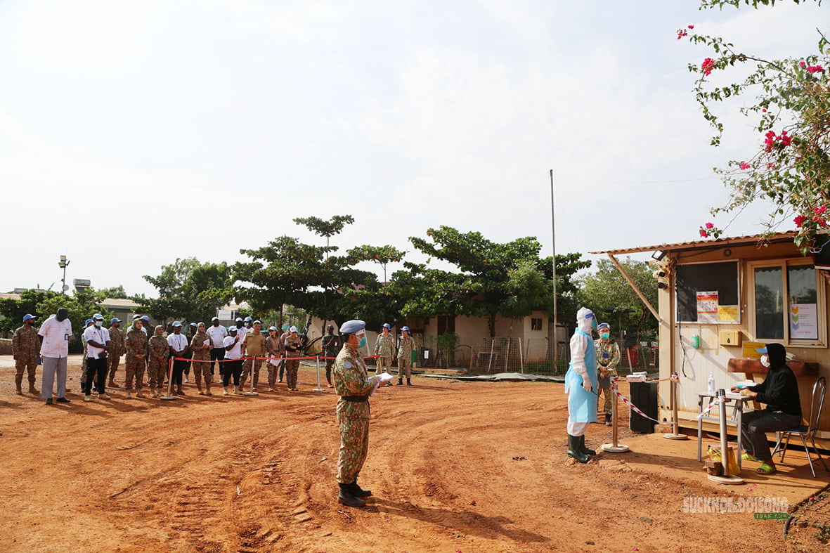 Quân y Việt Nam tại Nam Sudan chủ động trước nguy cơ dịch bệnh Ebola- Ảnh 2.