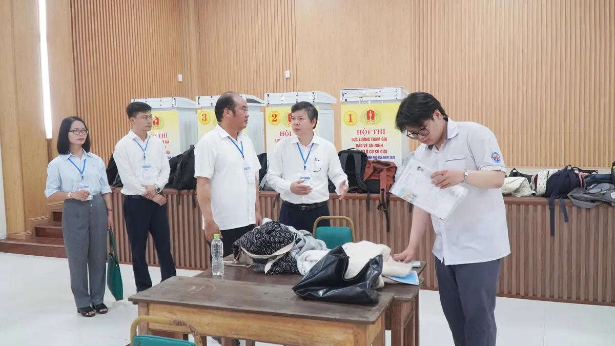 Thí sinh Huế đánh giá đề ngữ văn gần gũi, vừa sức - Ảnh 2.