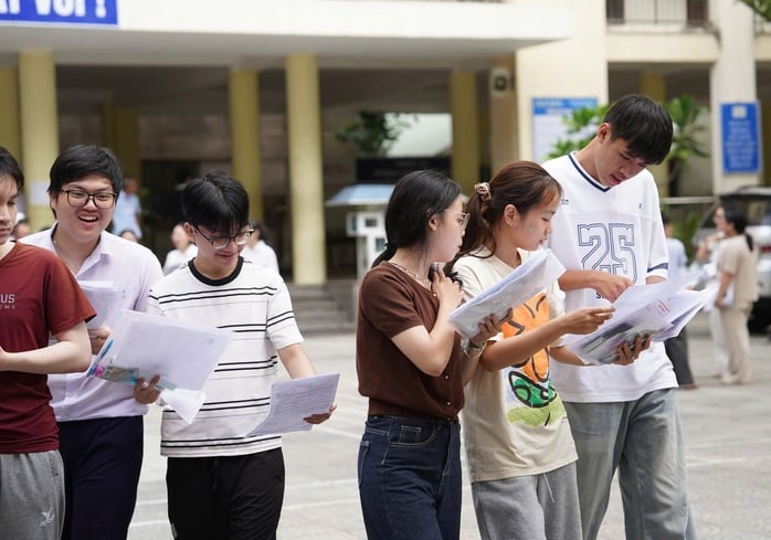 Chiều nay, hơn 1,2 triệu thí sinh bắt đầu thi môn toán - Ảnh 5.