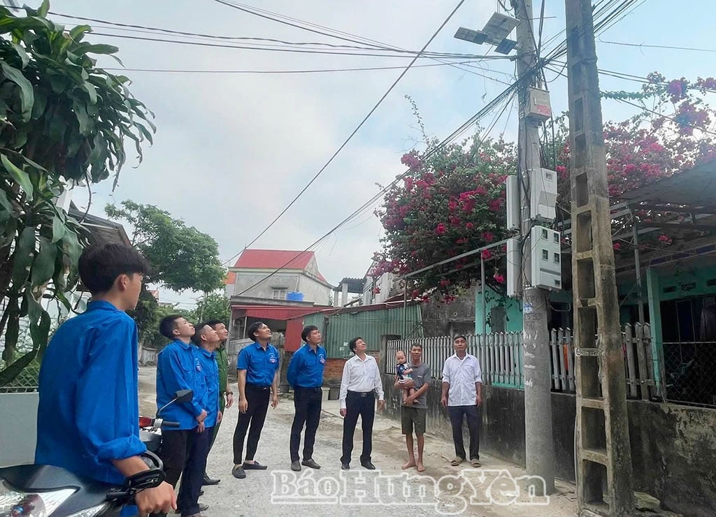 ประชาชนในตำบลธันเขต่างยินดีกับโครงการที่แล้วเสร็จ