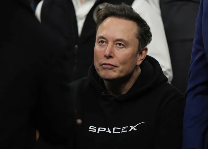 SpaceX sammelt historisches Kapital ein, Elon Musk erreicht ein beispielloses Nettovermögen - Bild 1. SpaceX phát hành IPO kỷ lục 75 tỷ USD, Elon Musk thành tỷ phú nghìn tỷ đầu tiên - Ảnh 1.