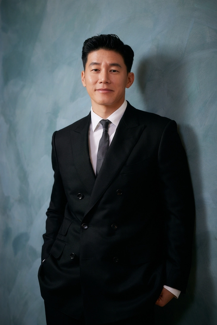 Sức hút phong cách lịch lãm của Kim Mu Yeol - Ảnh 2.