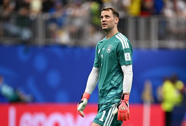 マヌエル・ノイアーはドイツ代表復帰時にFIFAの規則に違反したが、幸運
