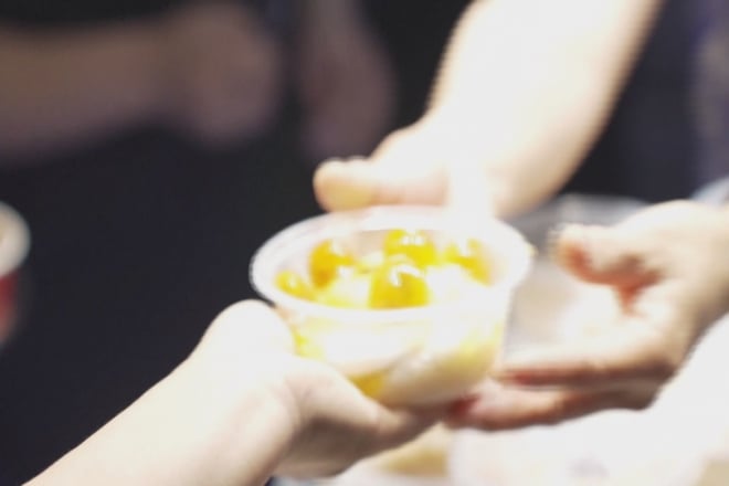 Độc đáo bánh nếp sữa chua Tân Cương - Ảnh 2.