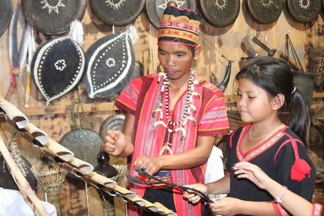 Quand l'identité culturelle devient un « aimant » attirant les touristes - Photo 4. Khi bản sắc văn hóa trở thành 'thỏi nam châm' hút du khách- Ảnh 4.