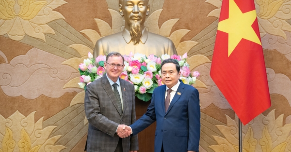 Onderzoek naar samenwerkingsovereenkomsten tussen het Vietnamese en het Duitse parlement ter bevorde